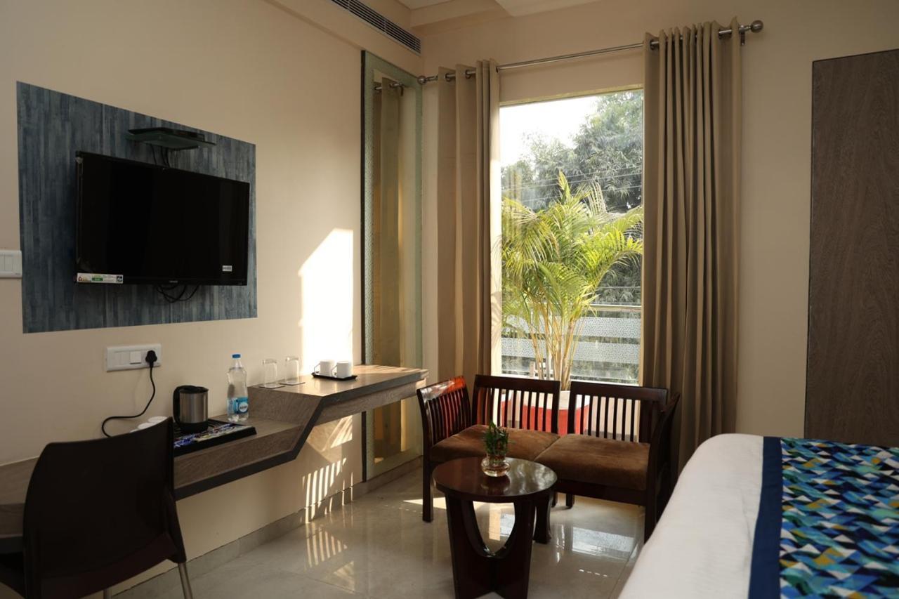 Hotel Pinaka Inn Lucknow Extérieur photo