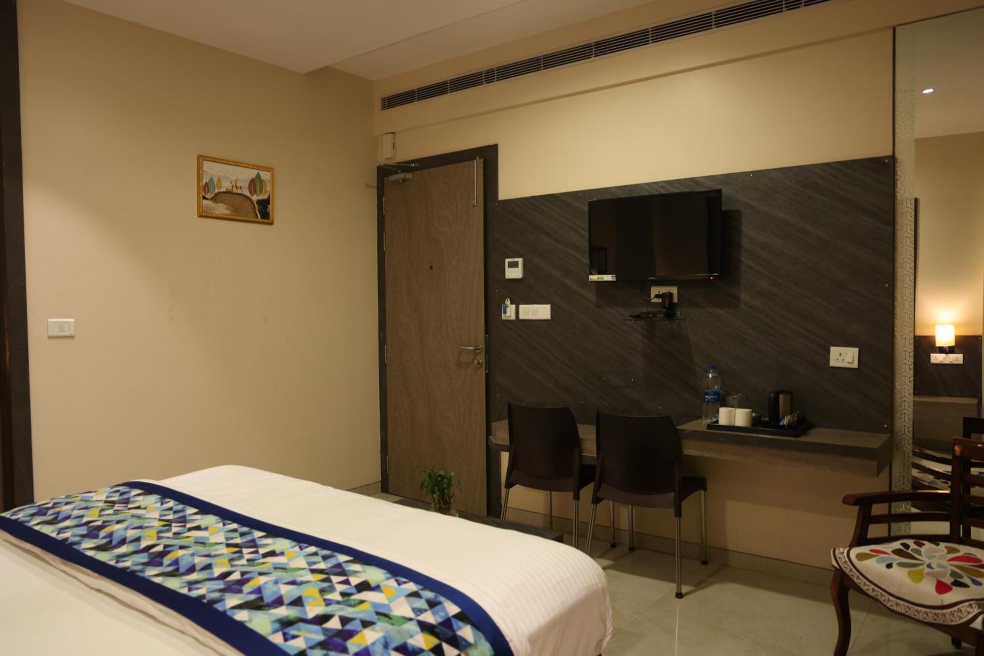 Hotel Pinaka Inn Lucknow Extérieur photo
