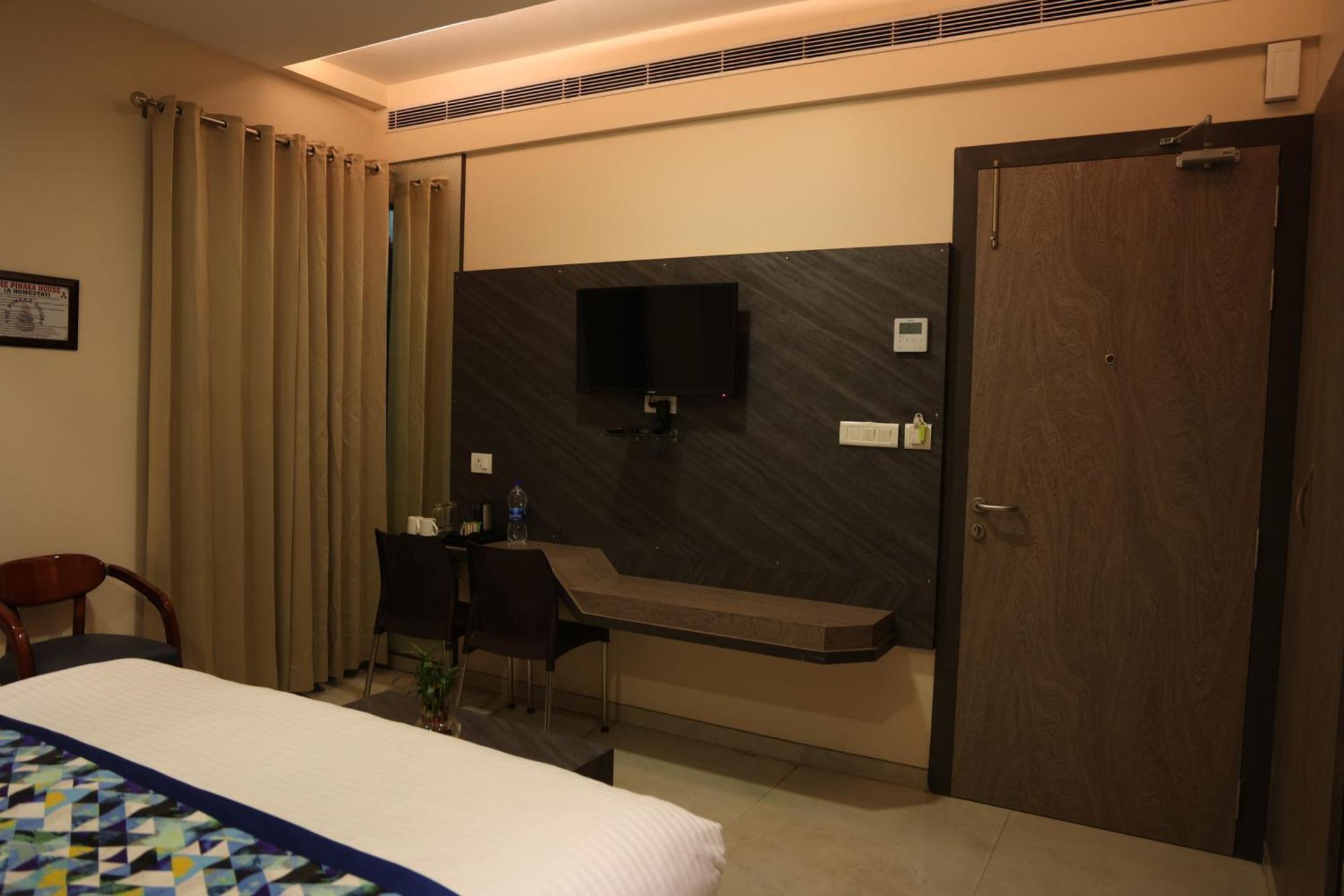 Hotel Pinaka Inn Lucknow Extérieur photo